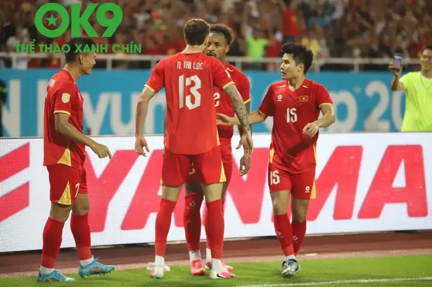 ĐT Việt Nam đã có một ngày thi đấu áp đảo trước Malaysia. ĐT Việt Nam đã có một ngày thi đấu áp đảo trước Malaysia.